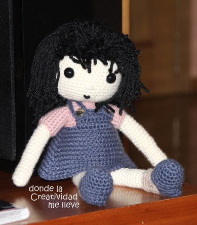 Mei, Muñeca tejida en ganchillo