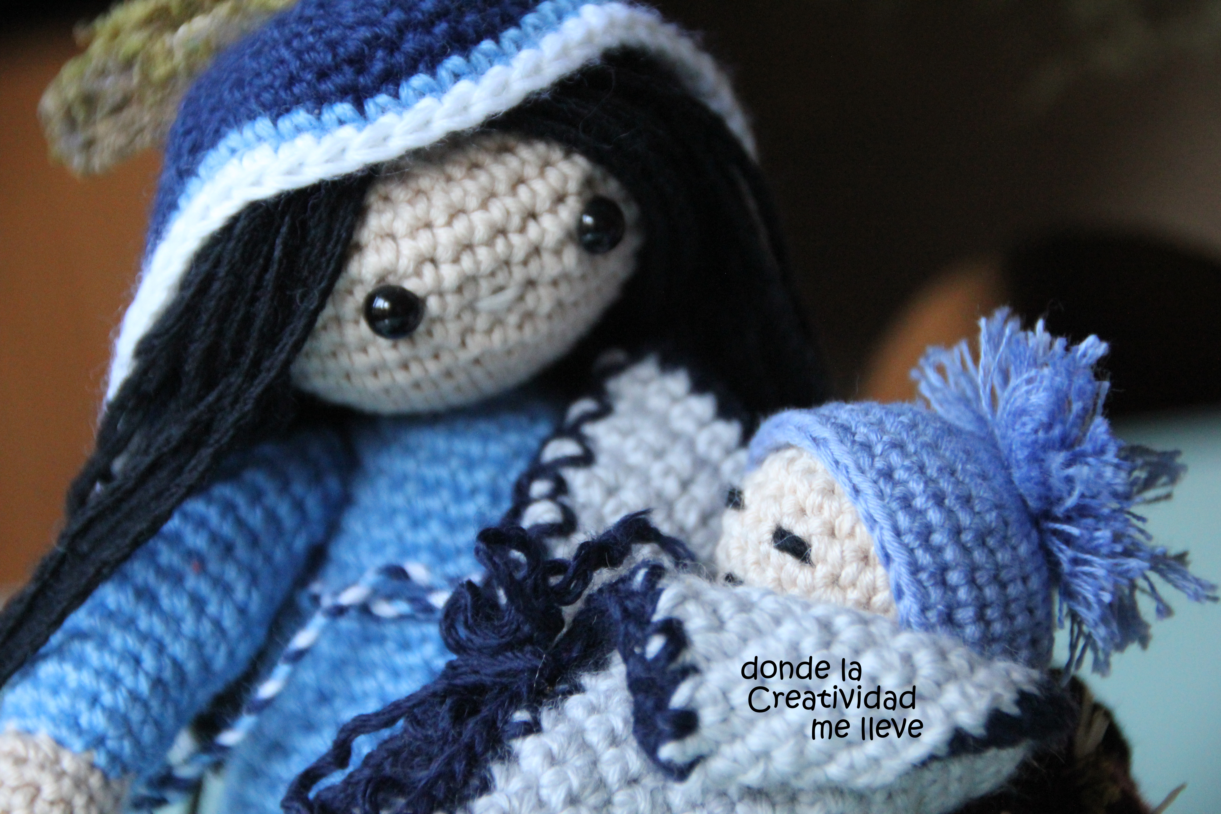 María y el Niño Jesús tejido en ganchillo